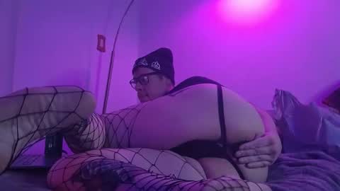 Snapshot of uzumaki239 chatting on October 30, 2:46 am Rikki Stormgren online show from October 30, 2:46 am