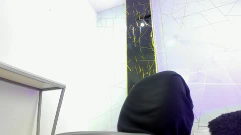 VALENTIN  online show from April 9, 6:19 am