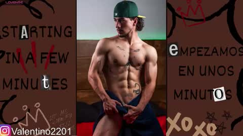 valentino online show from December 22, 3:47 am