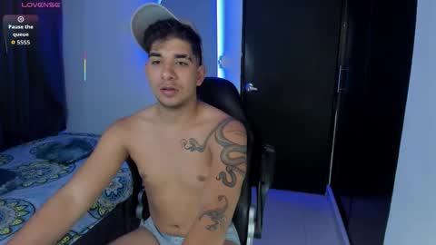 valentino santos online show from November 3, 9:05 pm