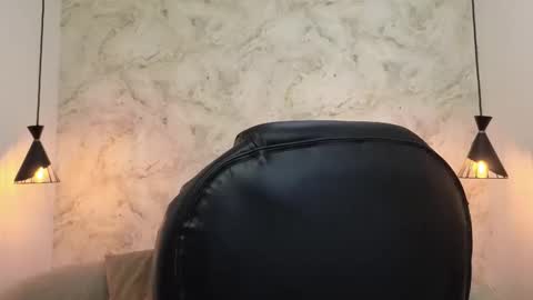 Snapshot of valentino_thompson chatting on October 12, 7:30 pm valentino_thompson online show from October 12, 7:30 pm