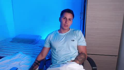 VALENTINO online show from March 31, 12:45 am