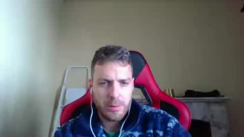 vascorro20 online show from December 26, 11:21 am