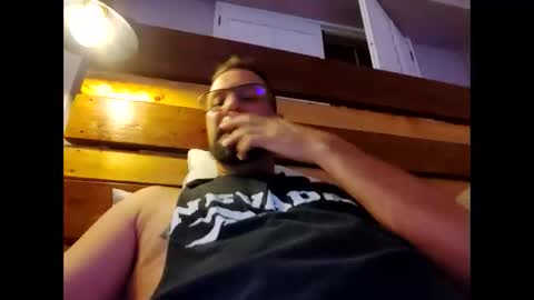 Snapshot of vegasdadbod chatting on October 27, 8:38 am vegasdadbod online show from October 27, 8:38 am