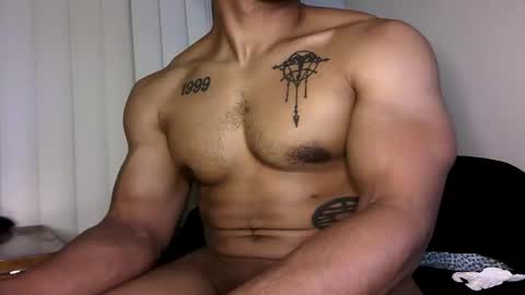 Vegas Love online show from November 8, 11:02 am