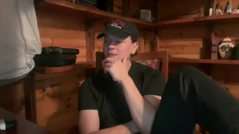 HendasWerout online show from December 18, 3:13 am