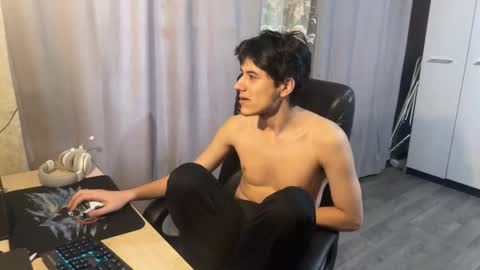 vialeras online show from November 17, 5:10 am