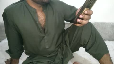 Snapshot of vickpie24 chatting on October 31, 3:48 pm vickpie24 online show from October 31, 3:48 pm