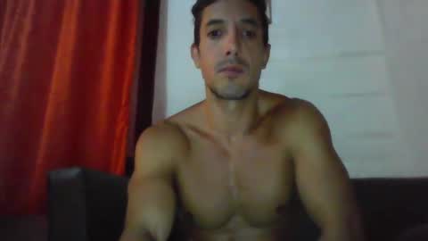 Snapshot of viclatam chatting on March 10, 5:11 am viclatam online show from March 10, 5:11 am