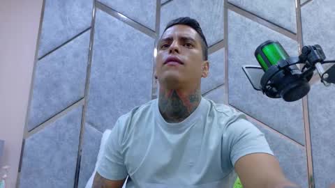 Victor online show from October 25, 7:26 pm