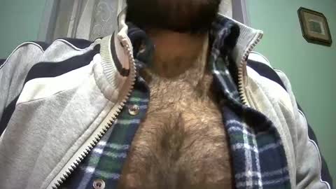 Snapshot of victorhume chatting on December 22, 12:50 am VictorHume online show from December 22, 12:50 am