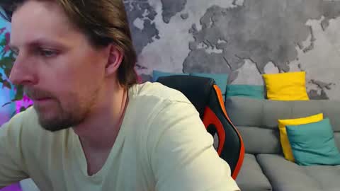 vikingchrisss online show from April 3, 10:23 am