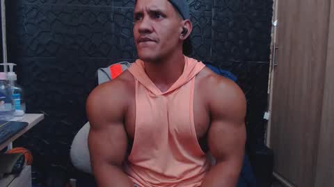 Viktor Herrera online show from November 26, 9:18 pm