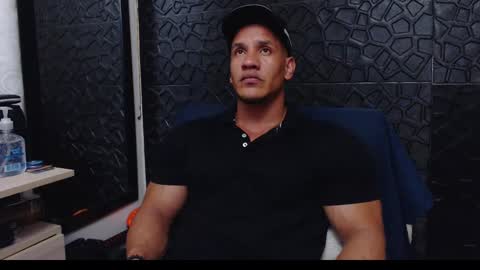 Snapshot of viktorherrera chatting on January 7, 2:33 am Viktor Herrera online show from January 7, 2:33 am