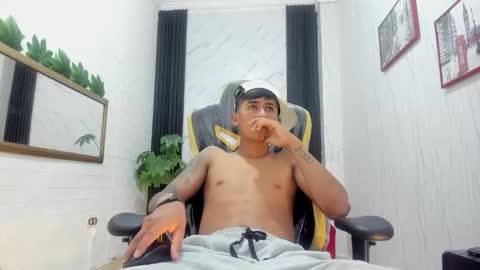 V I N A C K online show from November 10, 4:17 am