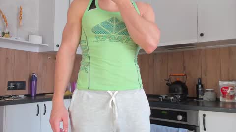 Snapshot of vincent_o chatting on February 25, 7:31 am Vincent. uncut 18cm online show from February 25, 7:31 am