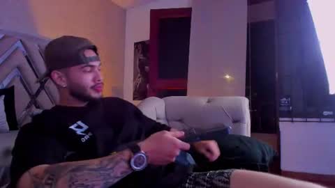 Vincent online show from June 16, 2:47 am