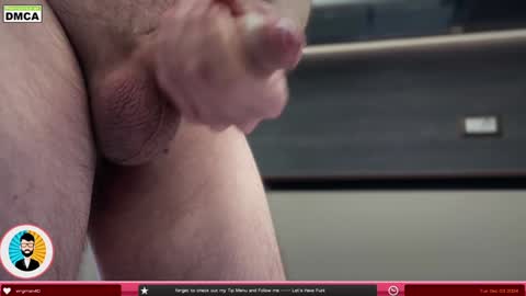 Snapshot of virgiman40 chatting on December 3, 1:43 pm virginman40 online show from December 3, 1:43 pm