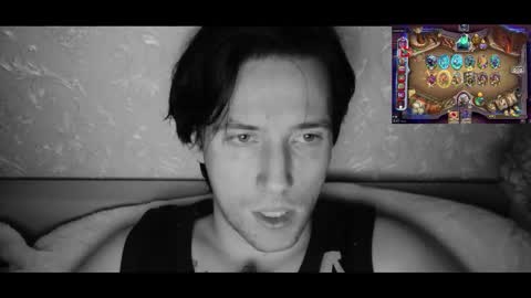 vitiligoboyy online show from December 19, 2:08 am