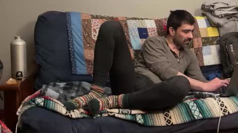 renots online show from February 15, 7:25 am