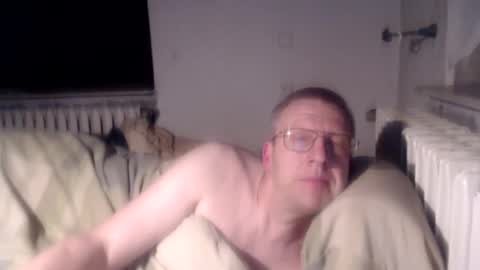 vthomasp719 online show from May 3, 11:18 pm