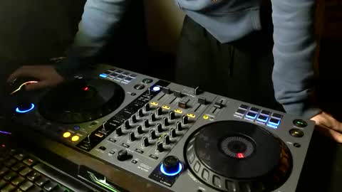 VybzKartel online show from January 18, 4:47 am