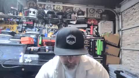 wakesblowinclouds online show from October 23, 8:07 am