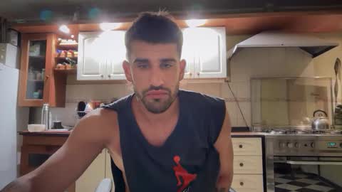 wearetwo online show from November 28, 6:05 am