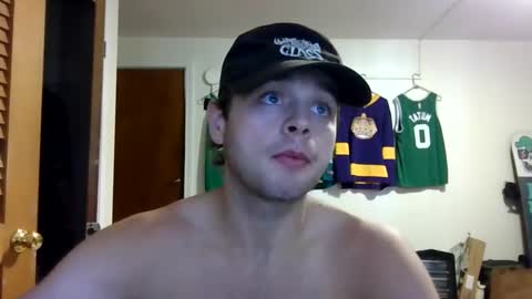 weenskir online show from April 23, 5:59 pm