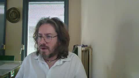 wesh wesh online show from March 9, 9:14 am