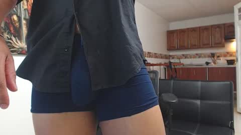 Wesley Rogger online show from March 16, 10:36 pm