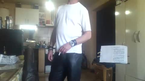 Snapshot of wg_colbert_noir chatting on September 22, 7:24 pm wg_colbert_noir online show from September 22, 7:24 pm