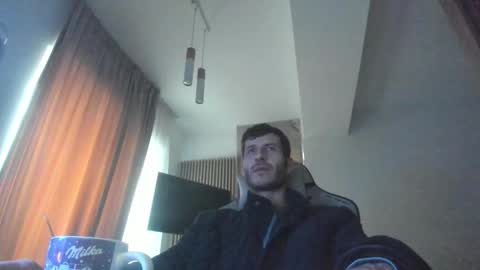 Michael online show from December 18, 1:51 pm