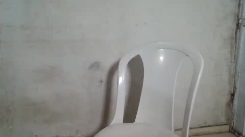 Snapshot of white_boy84723 chatting on January 27, 5:36 am white boy online show from January 27, 5:36 am