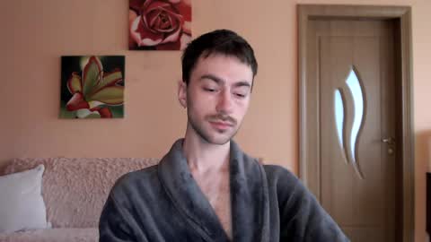 Tom online show from June 2, 12:06 pm