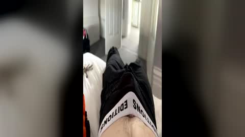 WhitebigdickUK online show from June 14, 4:31 pm