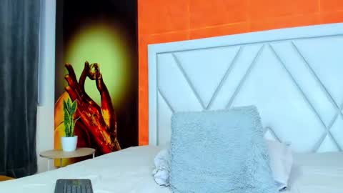 Dylan white online show from October 1, 7:07 pm