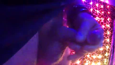 whor4mor online show from October 27, 12:51 pm