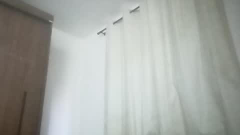 wildbrdick online show from April 17, 9:34 am