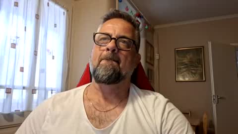 wilhelmus3 online show from July 8, 1:04 pm