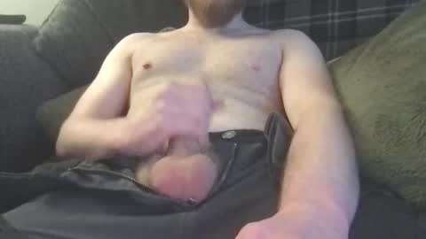 Snapshot of will_yng chatting on February 27, 5:26 pm will_yng online show from February 27, 5:26 pm