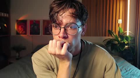 William online show from April 5, 3:30 pm