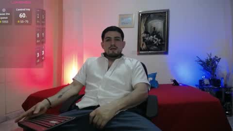 william_steel_ online show from March 17, 11:46 am