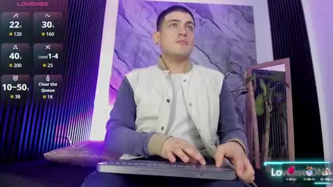 william_steel_ online show from September 15, 11:44 am