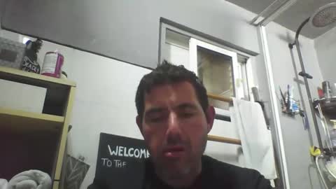 Snapshot of windowpane5 chatting on October 16, 11:13 pm windowpane online show from October 16, 11:13 pm