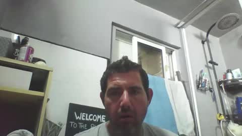 Snapshot of windowpane5 chatting on October 17, 11:20 pm windowpane online show from October 17, 11:20 pm