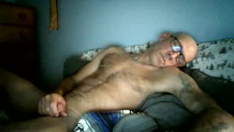 wingnutt765733498294 online show from August 26, 1:29 pm