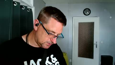 Dirty online show from June 1, 3:23 pm