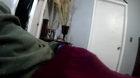 wisheyeknew2 online show from December 17, 9:27 am