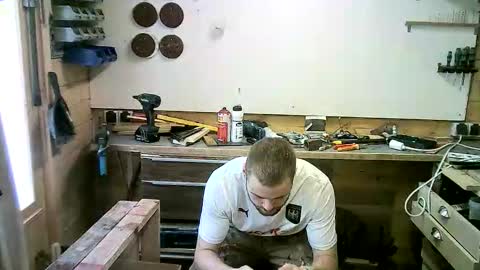 Snapshot of wolf021221 chatting on September 13, 10:38 am wolf021221 online show from September 13, 10:38 am